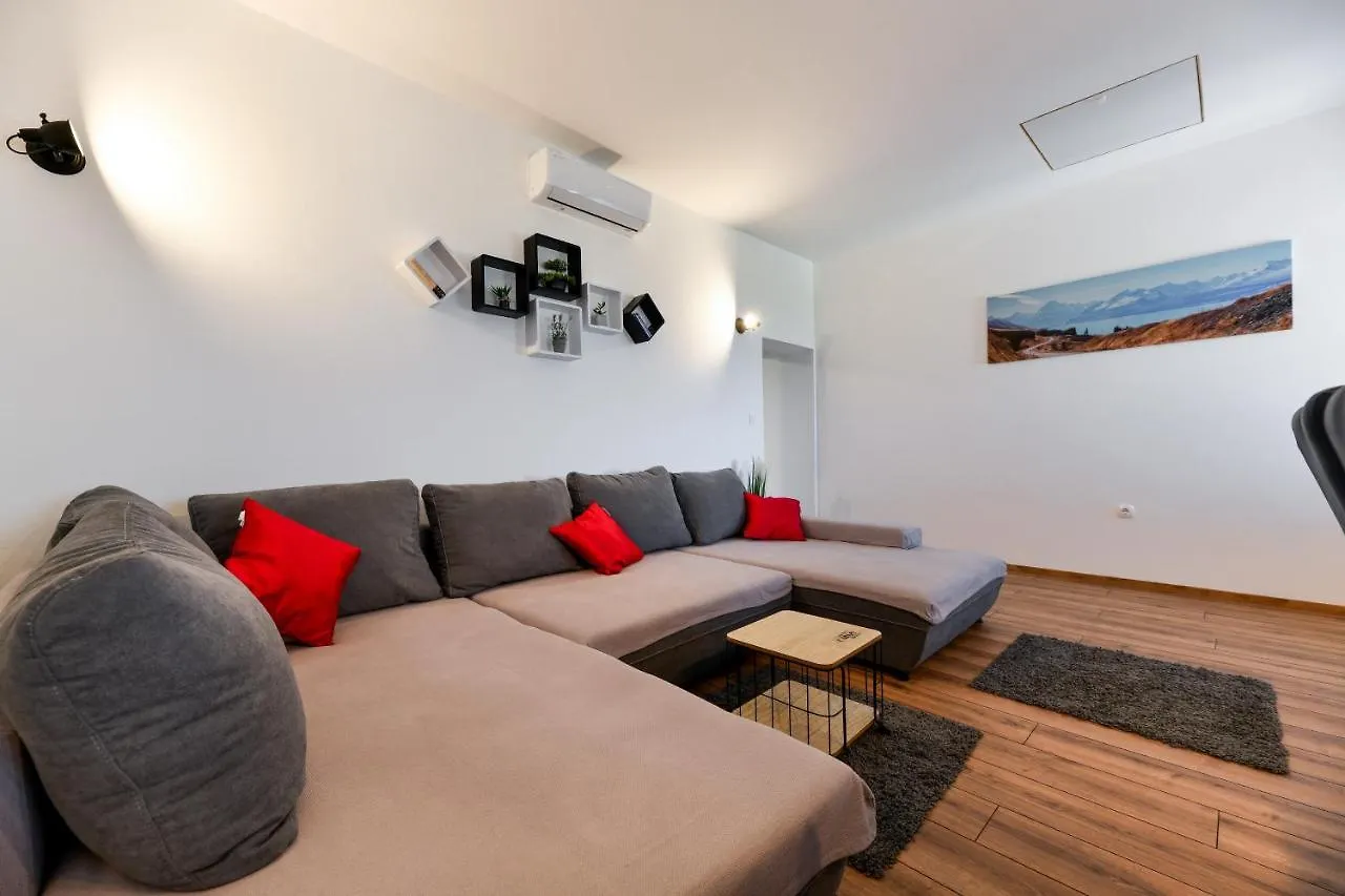 Holiday Home Skevini Dvori Starigrad Paklenica