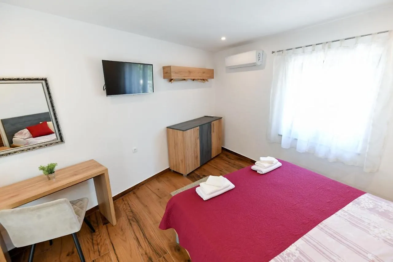 Holiday Home Skevini Dvori Starigrad Paklenica