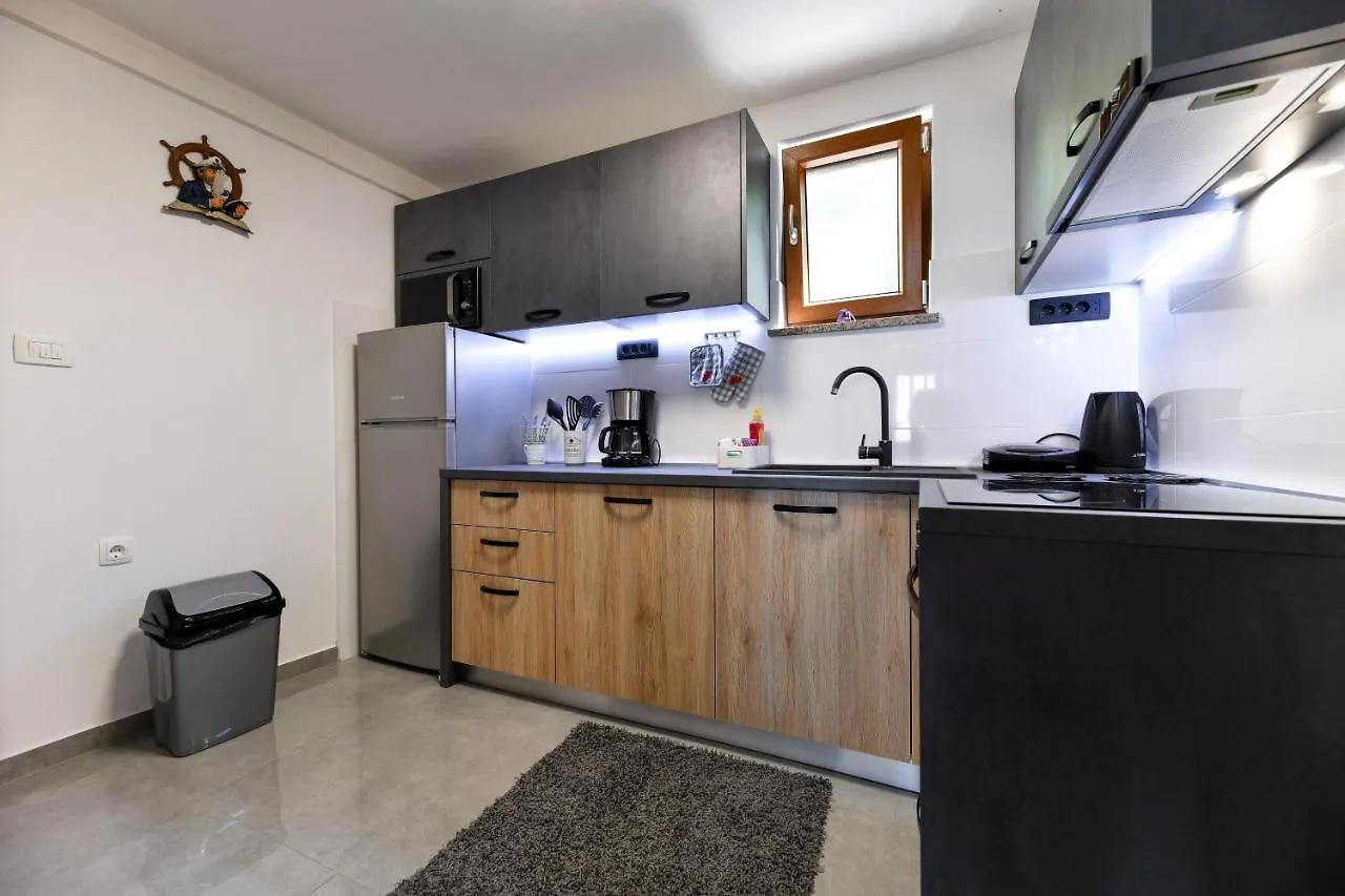 Holiday Home Skevini Dvori Starigrad Paklenica