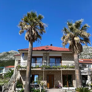 Apartment 4 Palme, Starigrad Paklenica